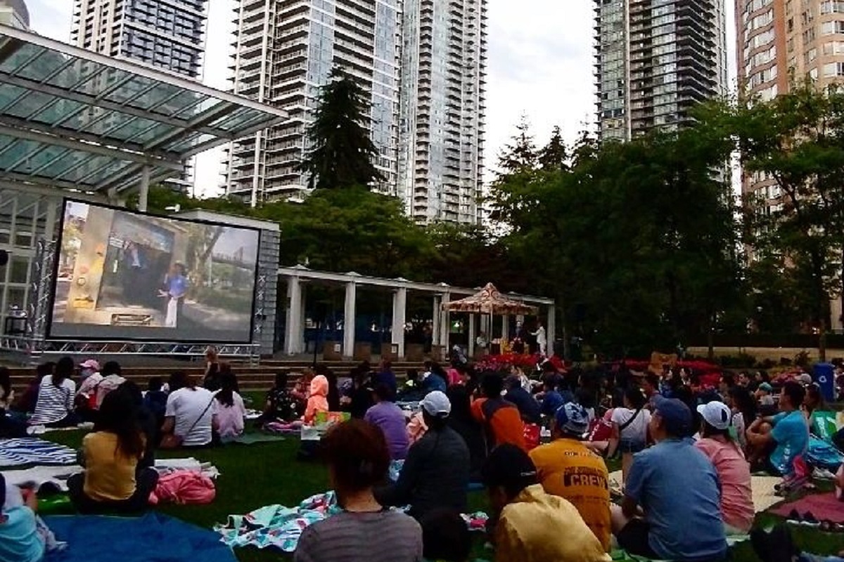 outdoor movies